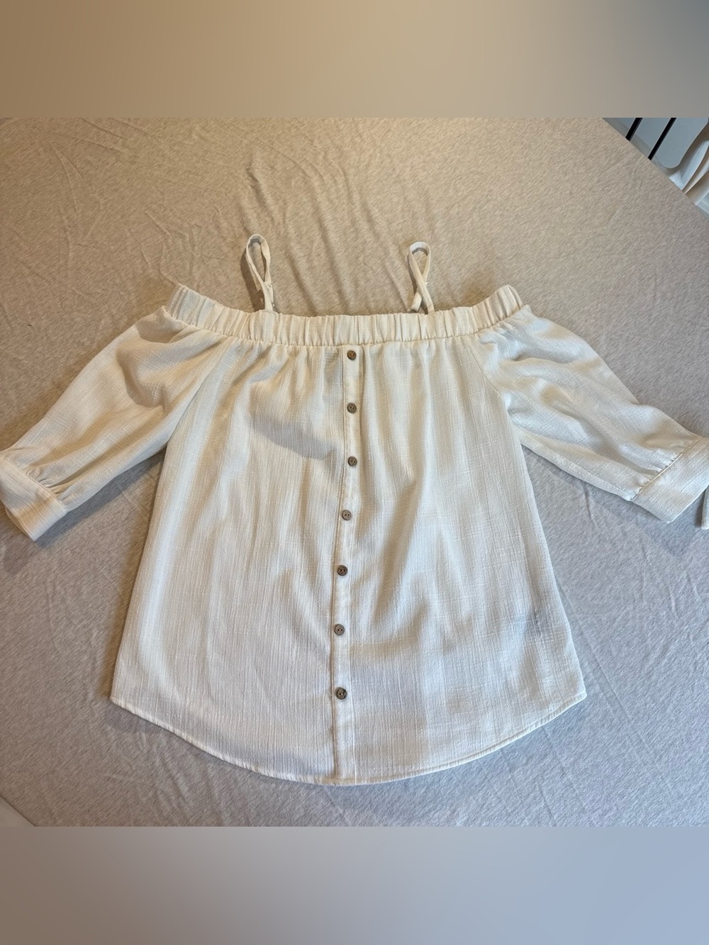 Iz Byer Cream Off-Shoulder Button-Front Blouse